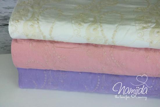 0,5 MTR. ♥ FEINCORD Stickerei WeiSS/CREME / Babycord ♥