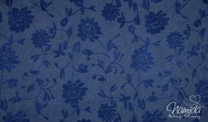 0,5 MTR. JEANS CHAMBRAY - STICKEREI BLUMENORNAMENT - BLAU